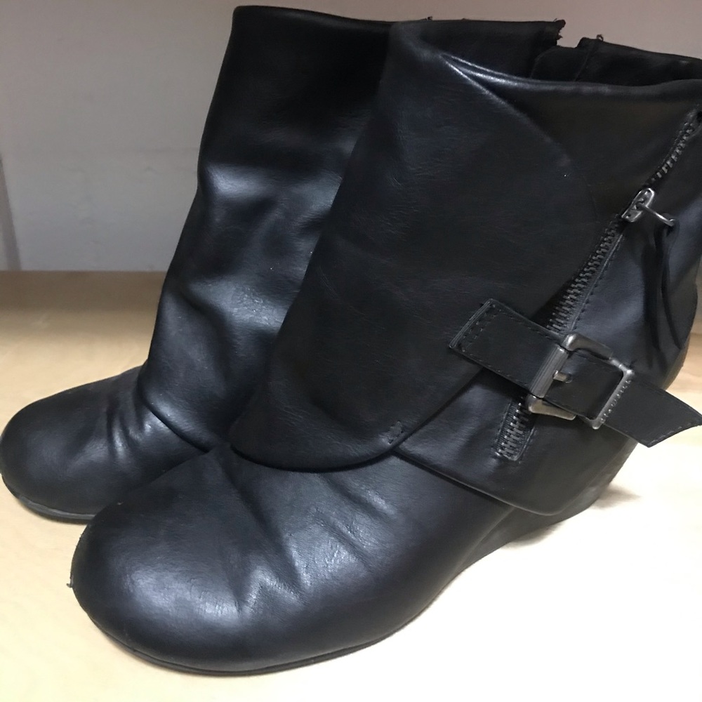 black blowfish wedge ankle bootie
